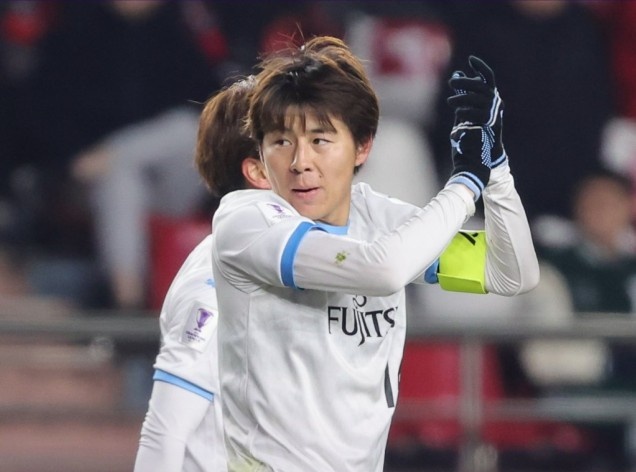  亚冠-川崎前锋客场4-0横扫十人浦项制铁，排名暂升至东亚区第2